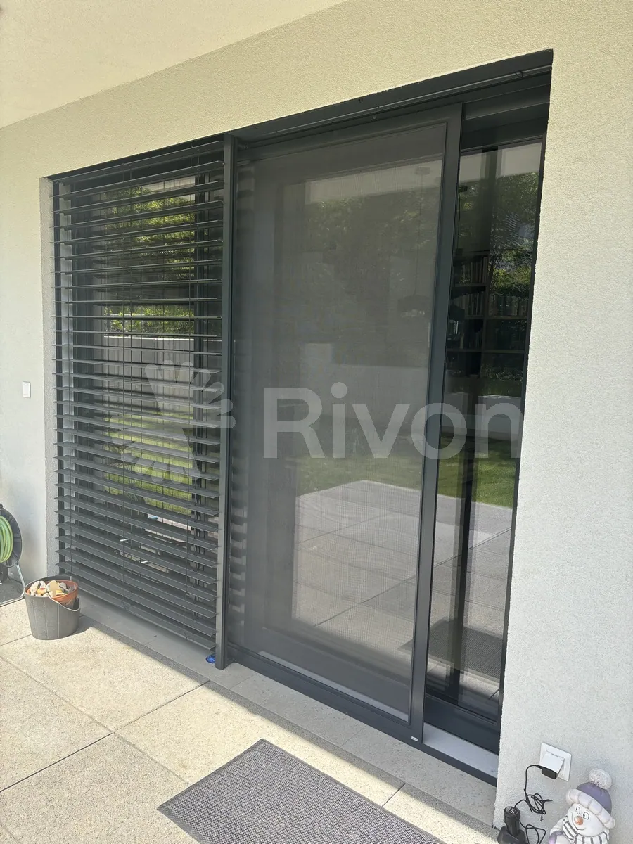 Rivon realizacia dverove posuvne siete proti hmyzu slide bratislava 05